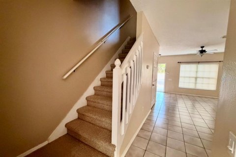 Townhouse in Wesley Chapel, Florida 2 bedrooms, 110 sq.m. № 2225077 - photo 9