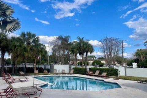 Townhouse in Wesley Chapel, Florida 2 bedrooms, 110 sq.m. № 2225077 - photo 10