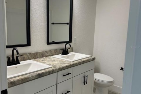 Casa en venta en Brooksville, Florida, 4 dormitorios, 208.1 m2 № 2237036 - foto 11
