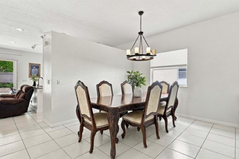Villa ou maison à vendre à Coconut Creek, Floride: 3 chambres, 167.22 m2 № 2431413 - photo 8