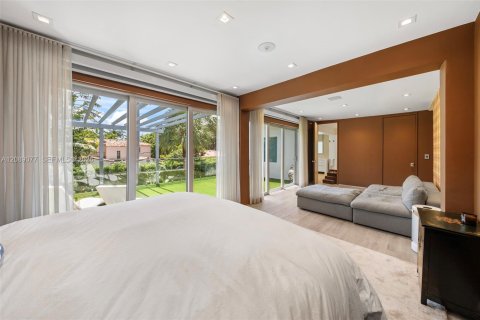 Villa ou maison à vendre à Miami Beach, Floride: 5 chambres, 337.05 m2 № 2365659 - photo 2