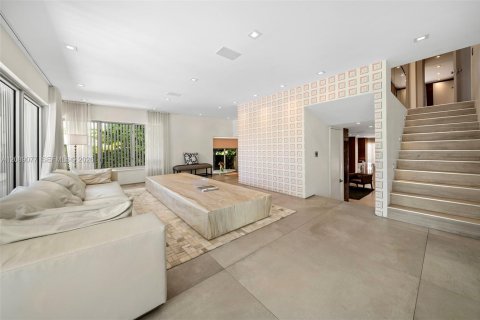 Villa ou maison à vendre à Miami Beach, Floride: 5 chambres, 337.05 m2 № 2365659 - photo 27
