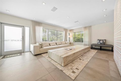 Villa ou maison à vendre à Miami Beach, Floride: 5 chambres, 337.05 m2 № 2365659 - photo 25