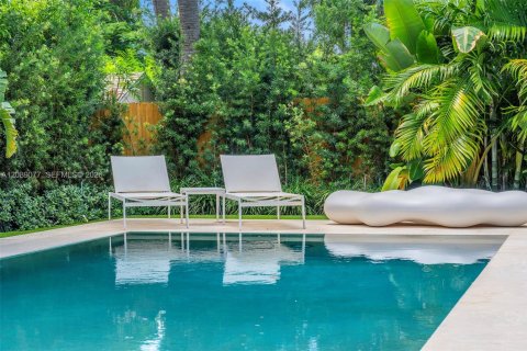 Villa ou maison à vendre à Miami Beach, Floride: 5 chambres, 337.05 m2 № 2365659 - photo 6