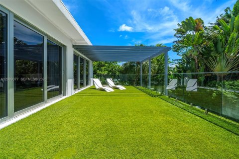 Villa ou maison à vendre à Miami Beach, Floride: 5 chambres, 337.05 m2 № 2365659 - photo 29