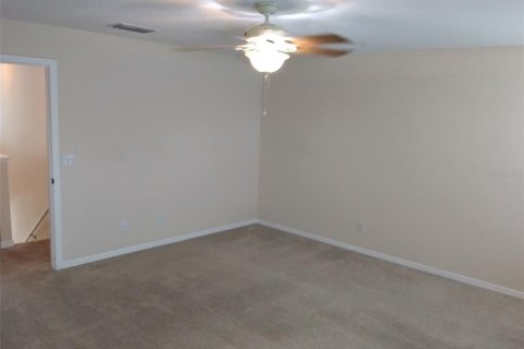 Villa ou maison à louer à Orlando, Floride: 4 chambres, 215.9 m2 № 2398892 - photo 10