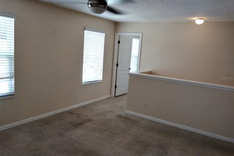 Villa ou maison à louer à Orlando, Floride: 4 chambres, 215.9 m2 № 2398892 - photo 5