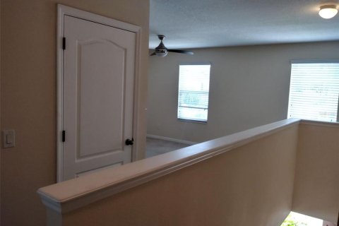 Villa ou maison à louer à Orlando, Floride: 4 chambres, 215.9 m2 № 2398892 - photo 4