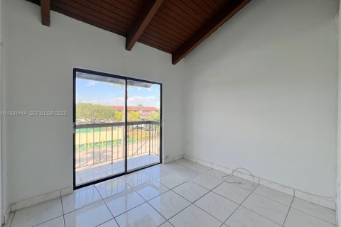 Adosado en alquiler en Miami, Florida, 3 dormitorios, 91.69 m2 № 1990105 - foto 15