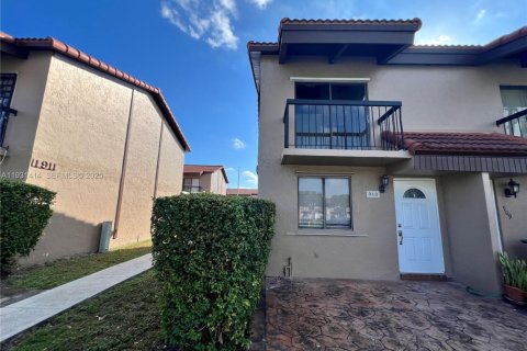 Adosado en alquiler en Miami, Florida, 3 dormitorios, 91.69 m2 № 1990105 - foto 19