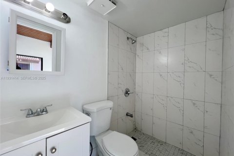 Adosado en alquiler en Miami, Florida, 3 dormitorios, 91.69 m2 № 1990105 - foto 8
