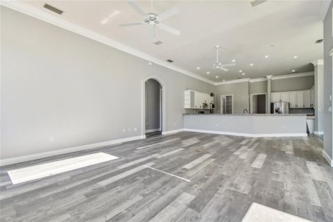 House in Wesley Chapel, Florida 3 bedrooms, 332.4 sq.m. № 1866754 - photo 13