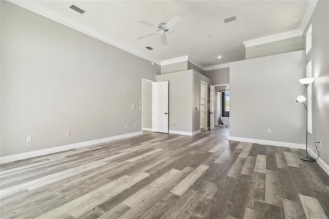 House in Wesley Chapel, Florida 3 bedrooms, 332.4 sq.m. № 1866754 - photo 24