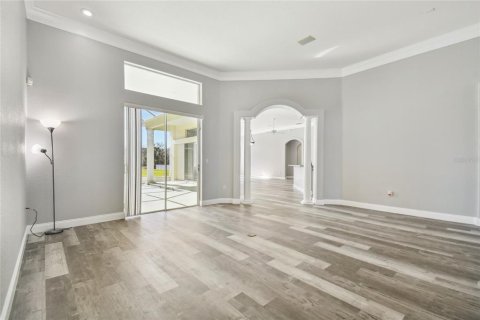 House in Wesley Chapel, Florida 3 bedrooms, 332.4 sq.m. № 1866754 - photo 6