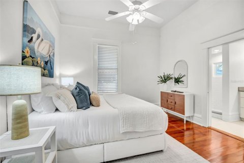 Villa ou maison à vendre à Tampa, Floride: 2 chambres, 144.37 m2 № 2431086 - photo 9