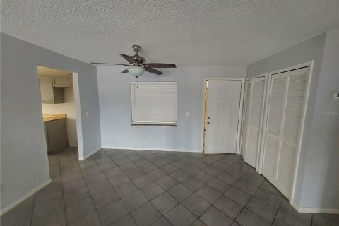 Condo in Ocala, Florida, 2 bedrooms № 2099388 - photo 4