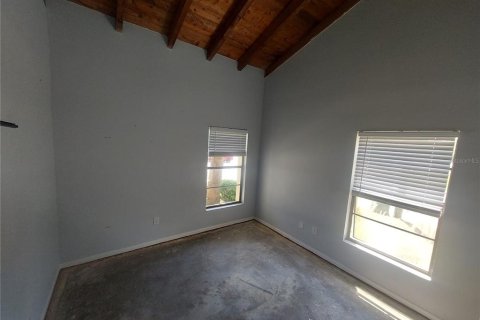 Condo in Ocala, Florida, 2 bedrooms № 2099388 - photo 10