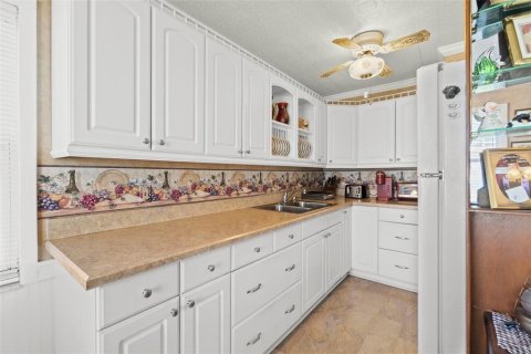 Купить кондоминиум в Кейп Канаверал, Флорида 5 комнат, 54.16м2, № 1598344 - фото 7