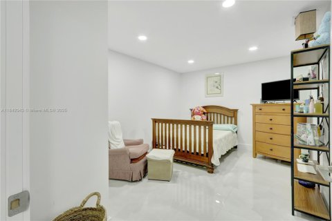 Touwnhouse à vendre à Miami, Floride: 2 chambres, 115.2 m2 № 1834386 - photo 5