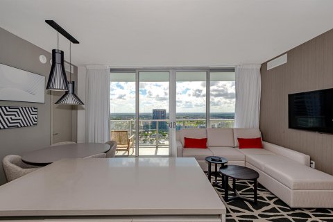 Condo in Hollywood, Florida, 3 bedrooms № 2370110 - photo 6