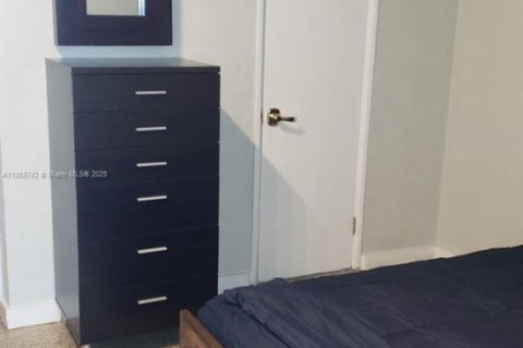 Condominio en alquiler en Miami Beach, Florida, 1 dormitorio, 42.64 m2 № 1887844 - foto 12