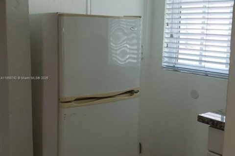 Condominio en alquiler en Miami Beach, Florida, 1 dormitorio, 42.64 m2 № 1887844 - foto 19