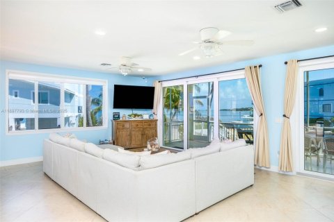 Villa ou maison à vendre à Tavernier, Floride: 4 chambres, 233 m2 № 1955779 - photo 15