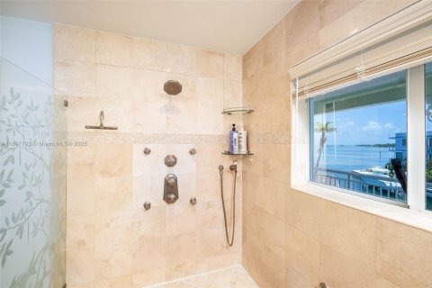 Villa ou maison à vendre à Tavernier, Floride: 4 chambres, 233 m2 № 1955779 - photo 25