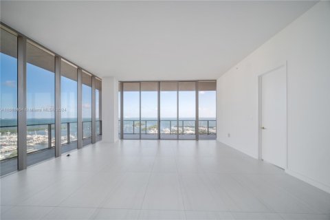 Condo in Miami, Florida, 3 bedrooms  № 1943118 - photo 11