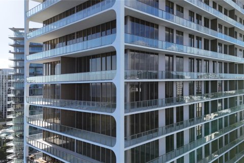 Condo in Miami, Florida, 3 bedrooms  № 1943118 - photo 5