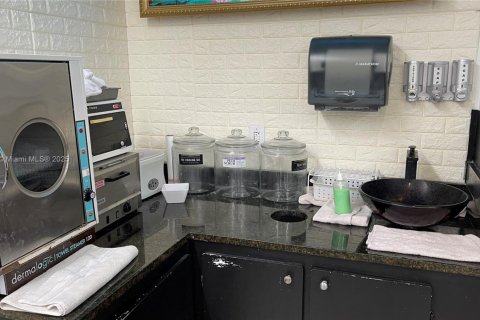 Купить коммерческую недвижимость в Бока-Ратон, Флорида № 1946964 - фото 13