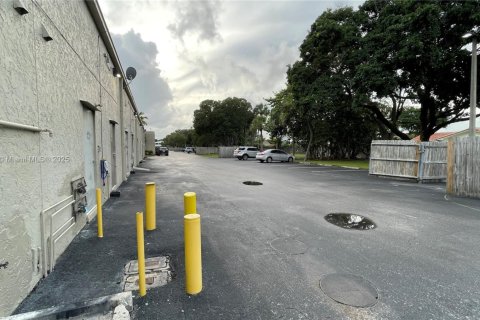 Купить коммерческую недвижимость в Бока-Ратон, Флорида № 1946964 - фото 16