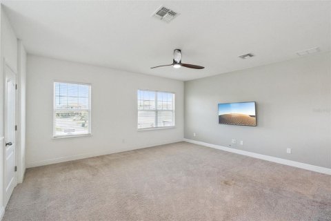 House in Orlando, Florida 4 bedrooms, 300.26 sq.m. № 2150673 - photo 26