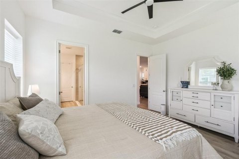 House in Orlando, Florida 4 bedrooms, 300.26 sq.m. № 2150673 - photo 11