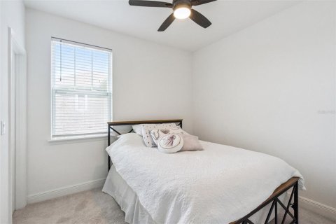 House in Orlando, Florida 4 bedrooms, 300.26 sq.m. № 2150673 - photo 19