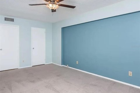 Condo in Daytona Beach, Florida, 2 bedrooms  № 2394236 - photo 9