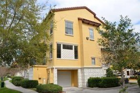 Touwnhouse à louer à Orlando, Floride: 4 chambres, 173.54 m2 № 2101716 - photo 2