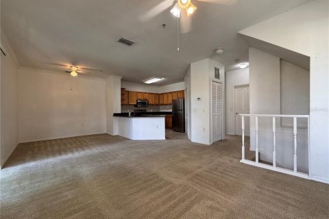Touwnhouse à louer à Orlando, Floride: 4 chambres, 173.54 m2 № 2101716 - photo 6