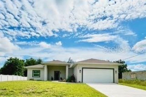 House in North Port, Florida 3 bedrooms, 156.08 sq.m. № 1901920 - photo 1