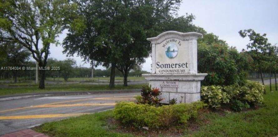Condo in Lauderdale Lakes, Florida, 1 bedroom  № 1868326