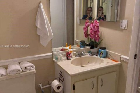 Снять в аренду кондоминиум в Тамарак, Флорида 1 спальня, 51.1м2, № 2003899 - фото 6