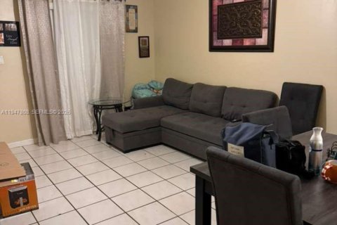 Снять в аренду кондоминиум в Тамарак, Флорида 1 спальня, 51.1м2, № 2003899 - фото 14