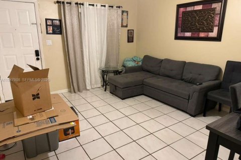 Снять в аренду кондоминиум в Тамарак, Флорида 1 спальня, 51.1м2, № 2003899 - фото 4