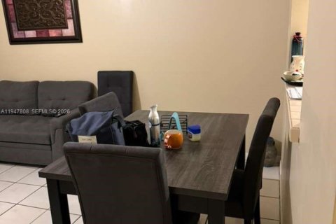 Снять в аренду кондоминиум в Тамарак, Флорида 1 спальня, 51.1м2, № 2003899 - фото 13