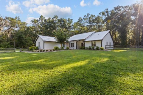 Casa en venta en Gainesville, Florida, 4 dormitorios, 215.63 m2 № 1894774 - foto 2