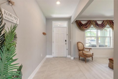 House in Edgewater, Florida 5 bedrooms, 248.42 sq.m. № 2201210 - photo 7