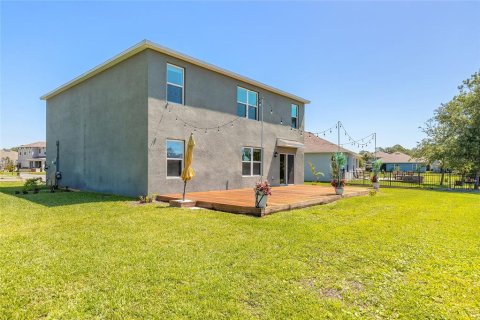 House in Edgewater, Florida 5 bedrooms, 248.42 sq.m. № 2201210 - photo 5