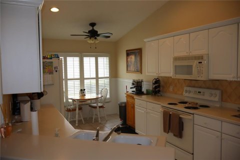 Casa en venta en Spring Hill, Florida, 2 dormitorios, 137.4 m2 № 1788084 - foto 16
