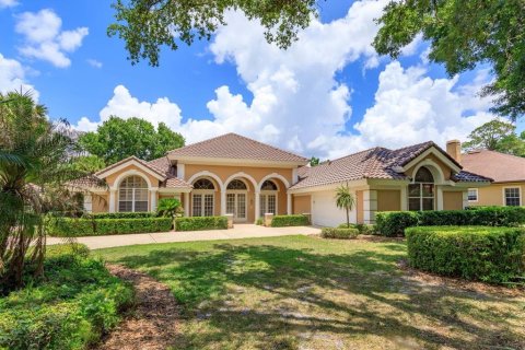 House in Sanford, Florida 3 bedrooms, 298.87 sq.m. № 2225390