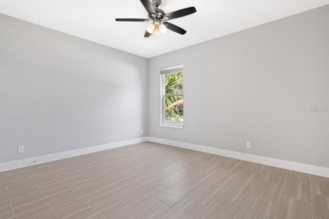 Casa en venta en Punta Gorda, Florida, 4 dormitorios, 185.8 m2 № 1539186 - foto 24